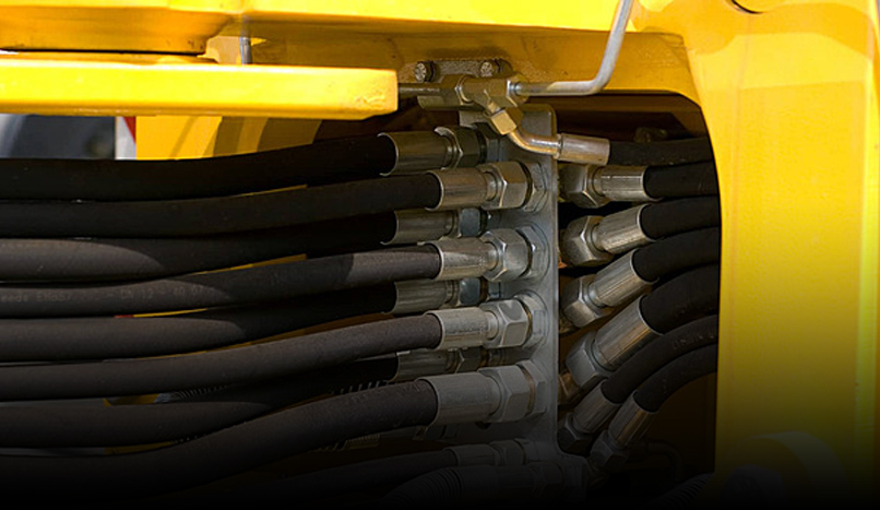 تفاوت شیلنگ سیمی و بافته‌ شده در کاربردهای صنعتی + نکات خرید