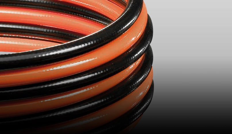 بهترین شیلنگ ضد روغن صنعتی | راهنمای انتخاب حرفه‌ ای برای پروژه‌ های صنعتی و نفتی