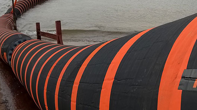 بهترین شیلنگ ضد روغن صنعتی برای محیطهای دریایی و فراساحلی